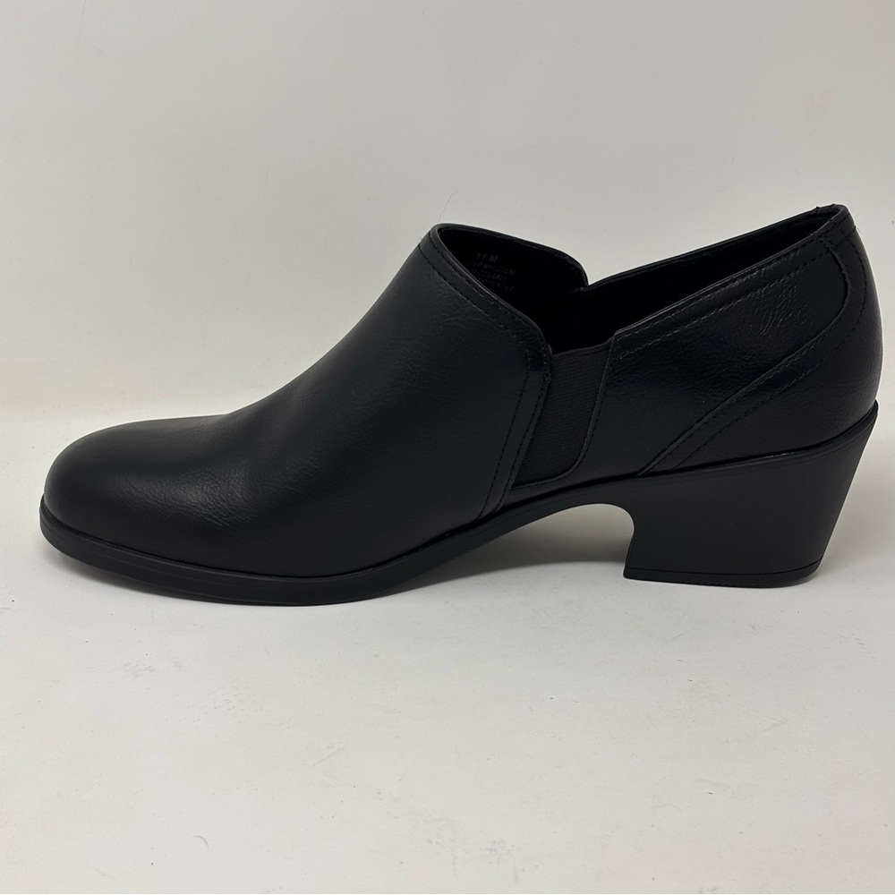 Flex Step Black Slip On Booties Malcolm Size 11 NWT - Picture 3 of 13